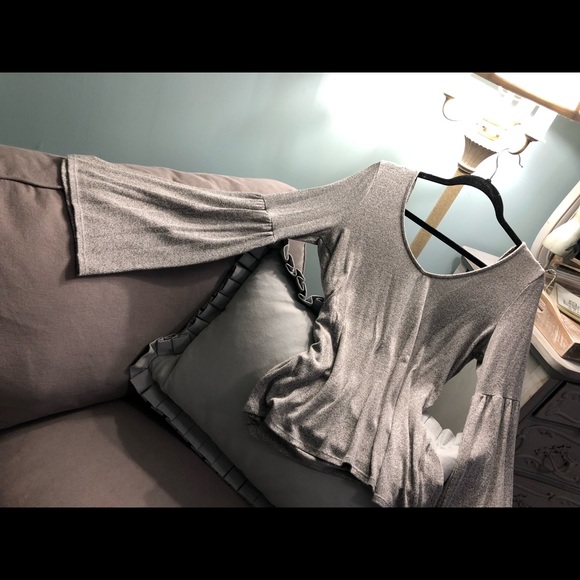 DESIGN LAB  L&T....... flowing arm sweater - Picture 8 of 8